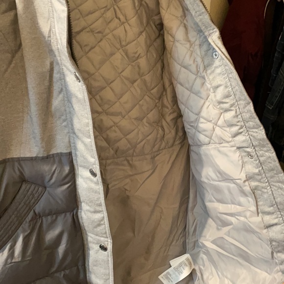 Woman - Picture 5 of 5